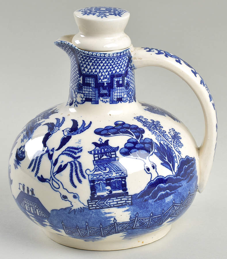 Blue Willow (Made In Japan) Carafe & Lid by Japan-1