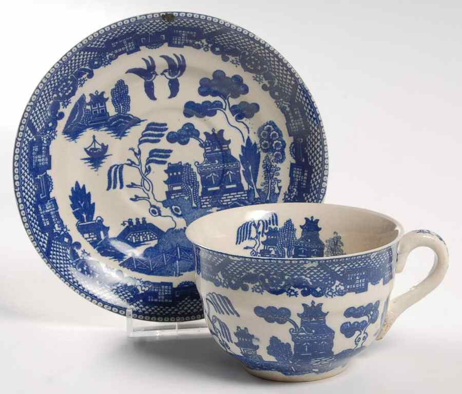 Blue Willow (Made In Japan) Flat Cup & Saucer Set by Japan-1