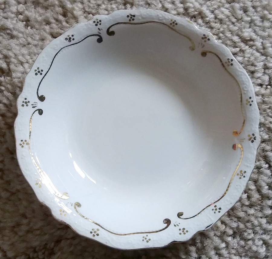 JB547 Fruit/Dessert (Sauce) Bowl by Johnson Brothers-1