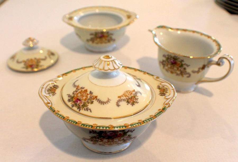 JYO38 Sugar Bowl & Lid by Jyoto-1