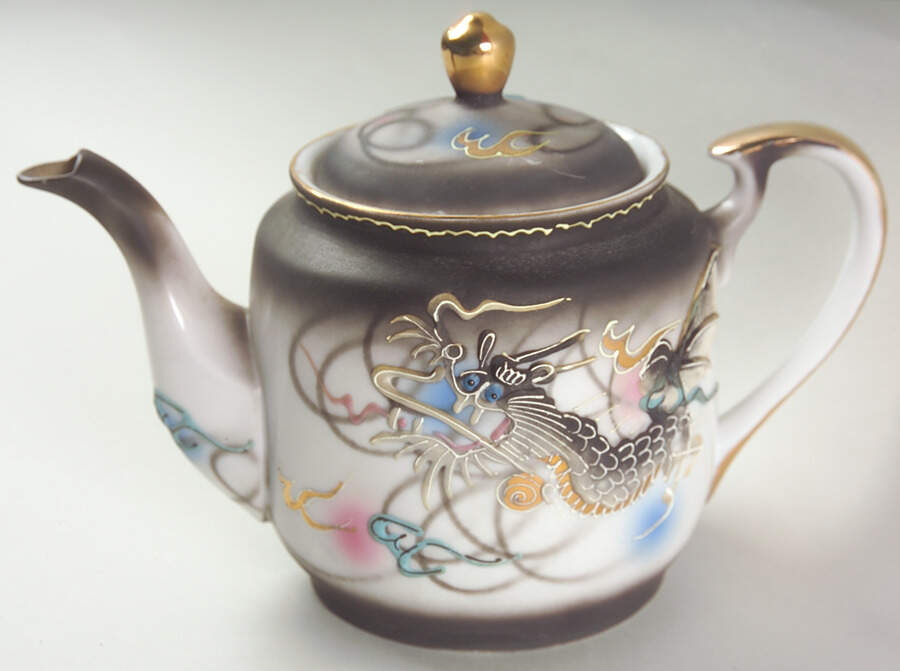 MOY25 Small Teapot & Lid by Moriyama-1