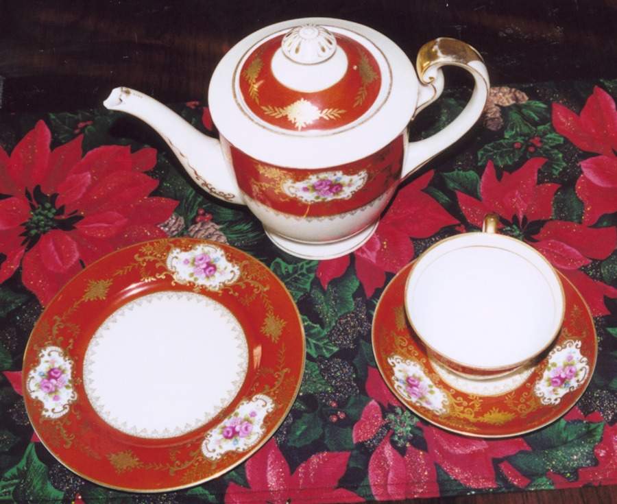 JYO40 Footed Cup & Saucer Set by Jyoto-1