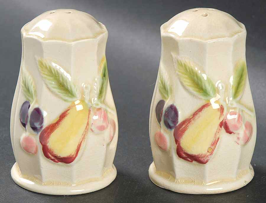 25-9 Salt & Pepper Set by Royal Sealy-1