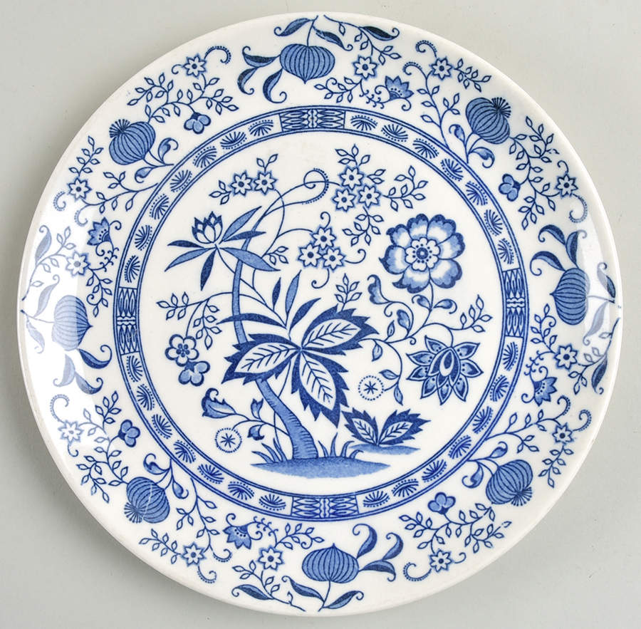 Blue Leaf Luncheon Plate by Japan-1