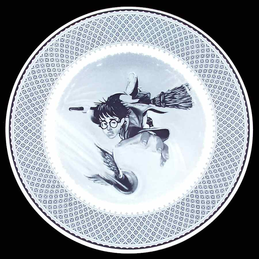 Harry Potter Traditional Cake Plate by Johnson Brothers-1