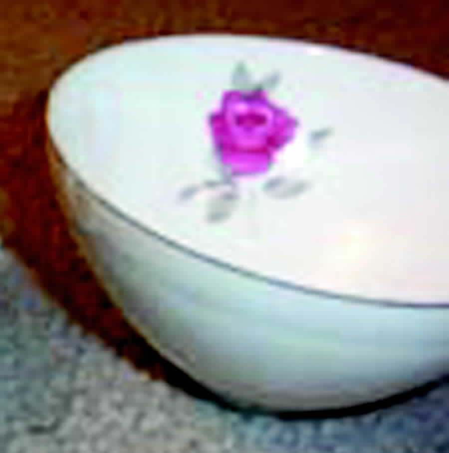 Red Rose Flat Cup by Japan-1