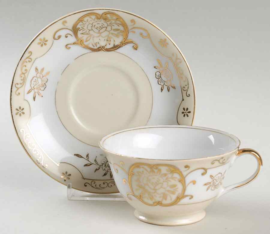 MOY20 Footed Cup & Saucer Set by Moriyama-1