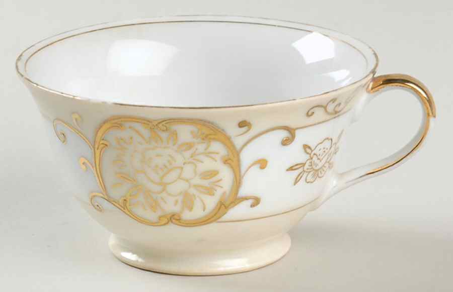 MOY20 Footed Cup by Moriyama-1