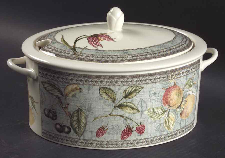 Manorwood Tureen &  Lid by Johnson Brothers-1