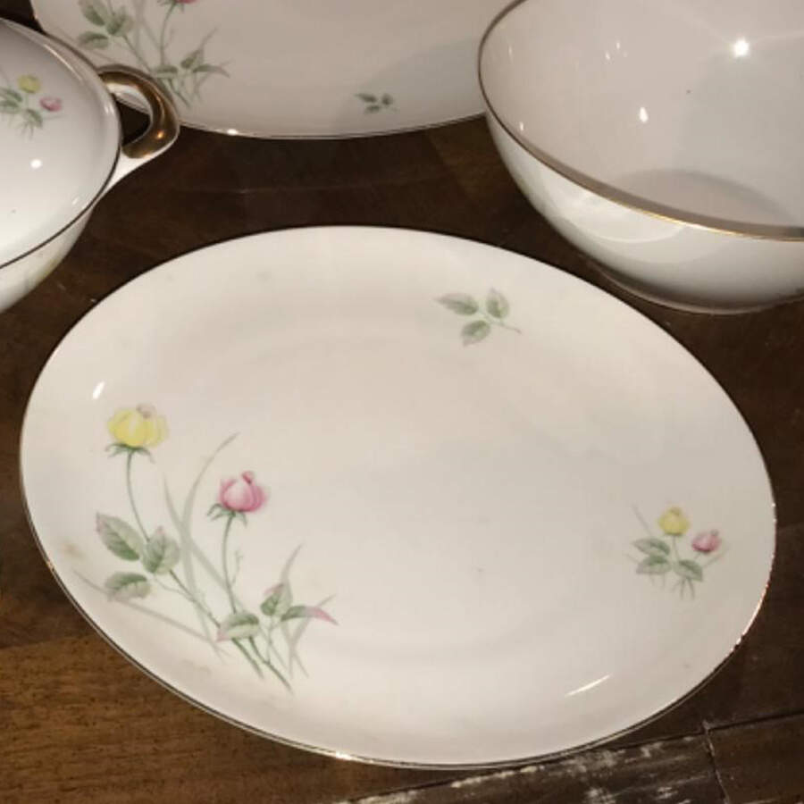 JOH274 Dinner Plate by Johann Haviland-1