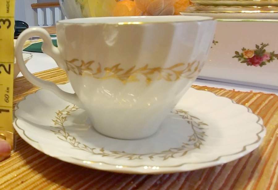 JB605 Flat Cup & Saucer Set by Johnson Brothers-1