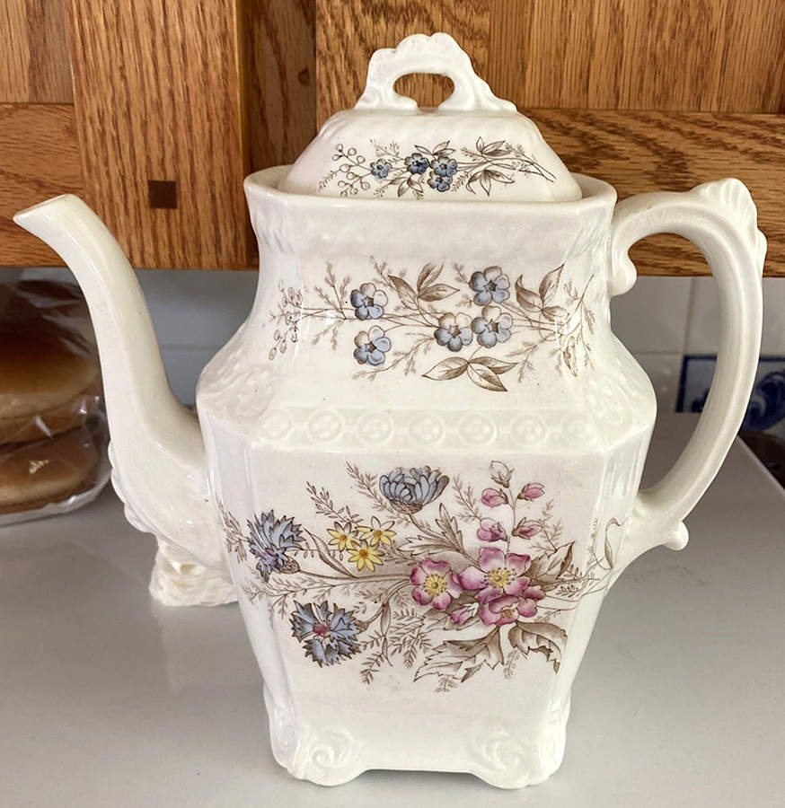 JB613 Coffee Pot & Lid by Johnson Brothers-1