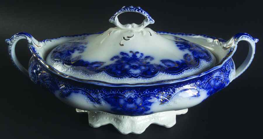 Oregon (Flow Blue) Oval Covered Vegetable by Johnson Brothers-1