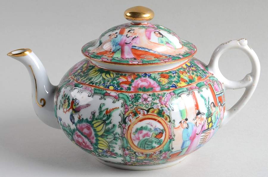 JAP272 Teapot & Lid by Japan-1