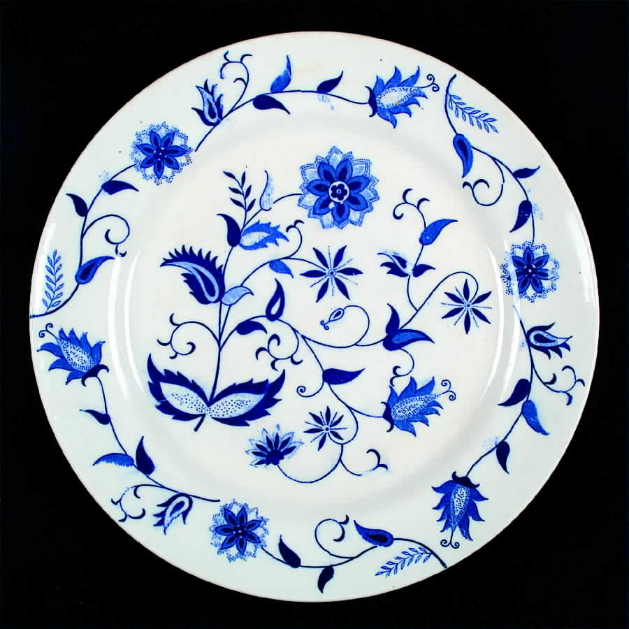 Blue Onion (Earthenware No Band) Luncheon Plate by Japan-1