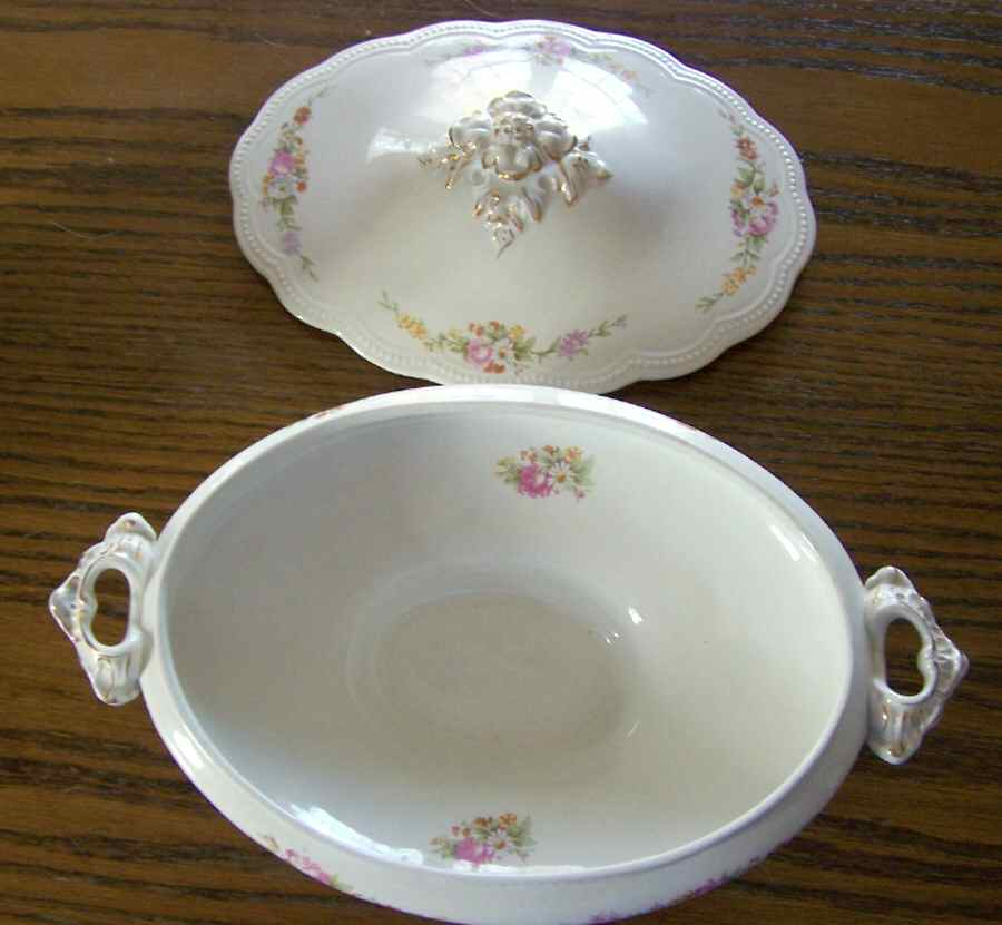 JB651 Oval Covered Vegetable by Johnson Brothers-1
