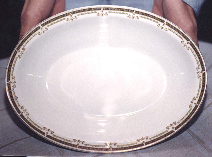 JB653 9" Oval Vegetable Bowl by Johnson Brothers-1