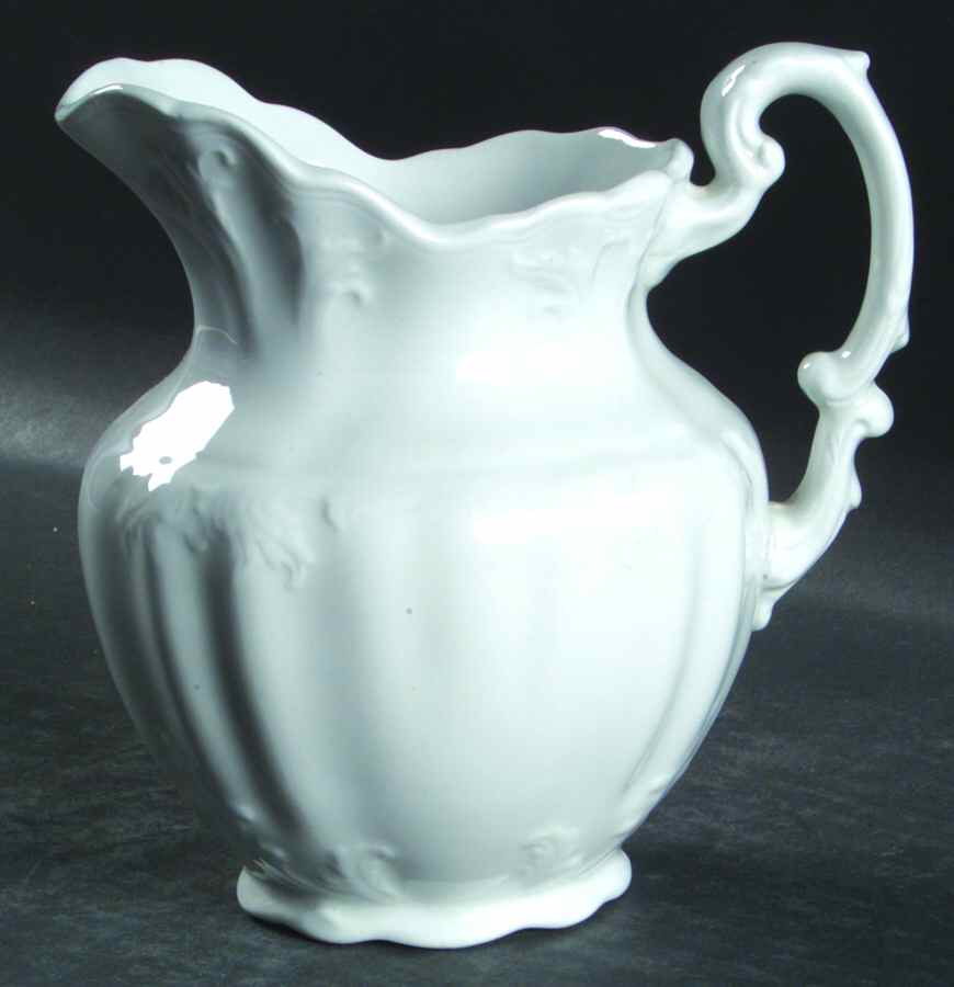 JB658 Oversize Creamer by Johnson Brothers-1