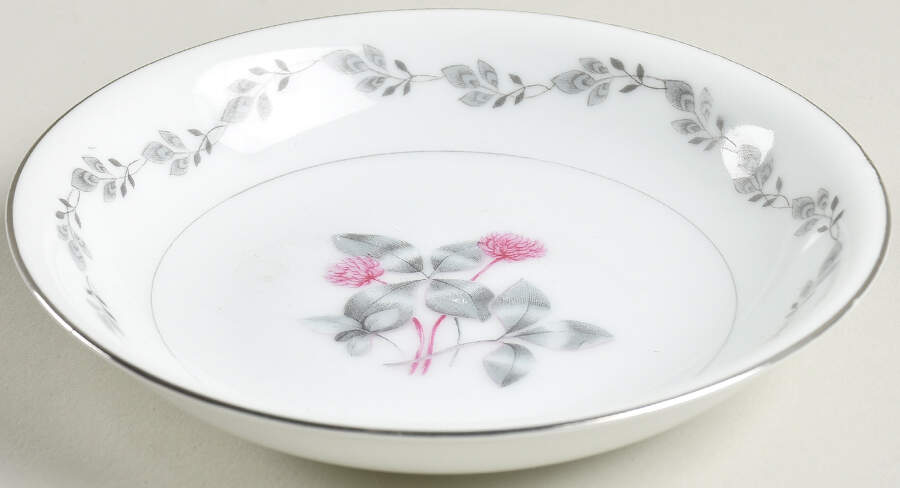 Silver Clover Fruit/Dessert (Sauce) Bowl by Japan-1