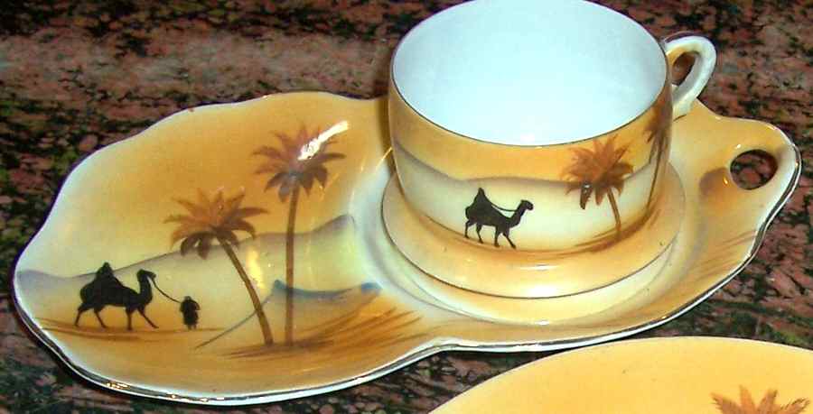 JAP313 Dessert Plate & Cup Set by Japan-1