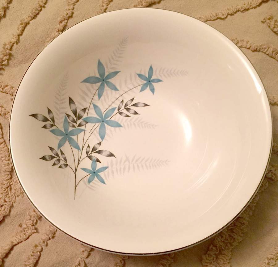 JB707 9" Round Vegetable Bowl by Johnson Brothers-1