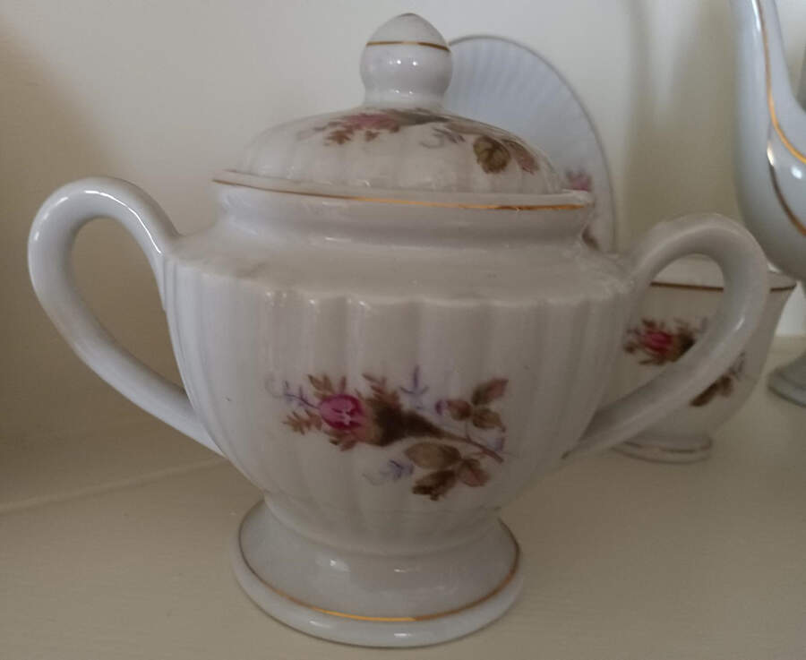 JAP326 Sugar Bowl & Lid by Japan-1