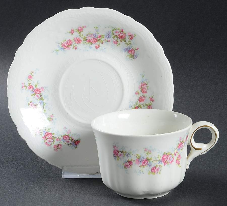 JB721 Flat Cup & Saucer Set by Johnson Brothers-1