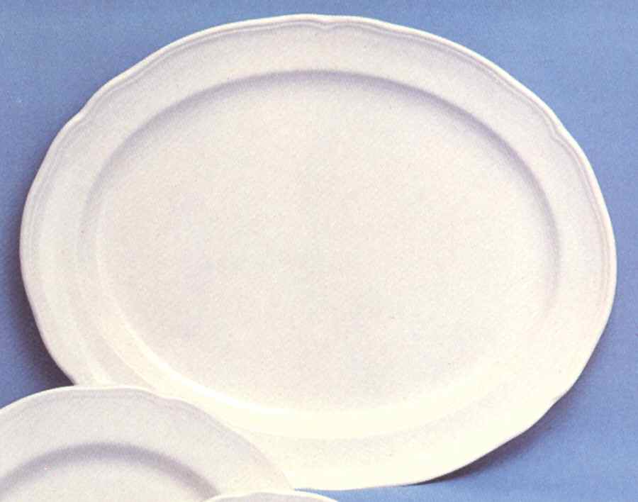 Heirloom 14" Oval Serving Platter by Johnson Brothers-1