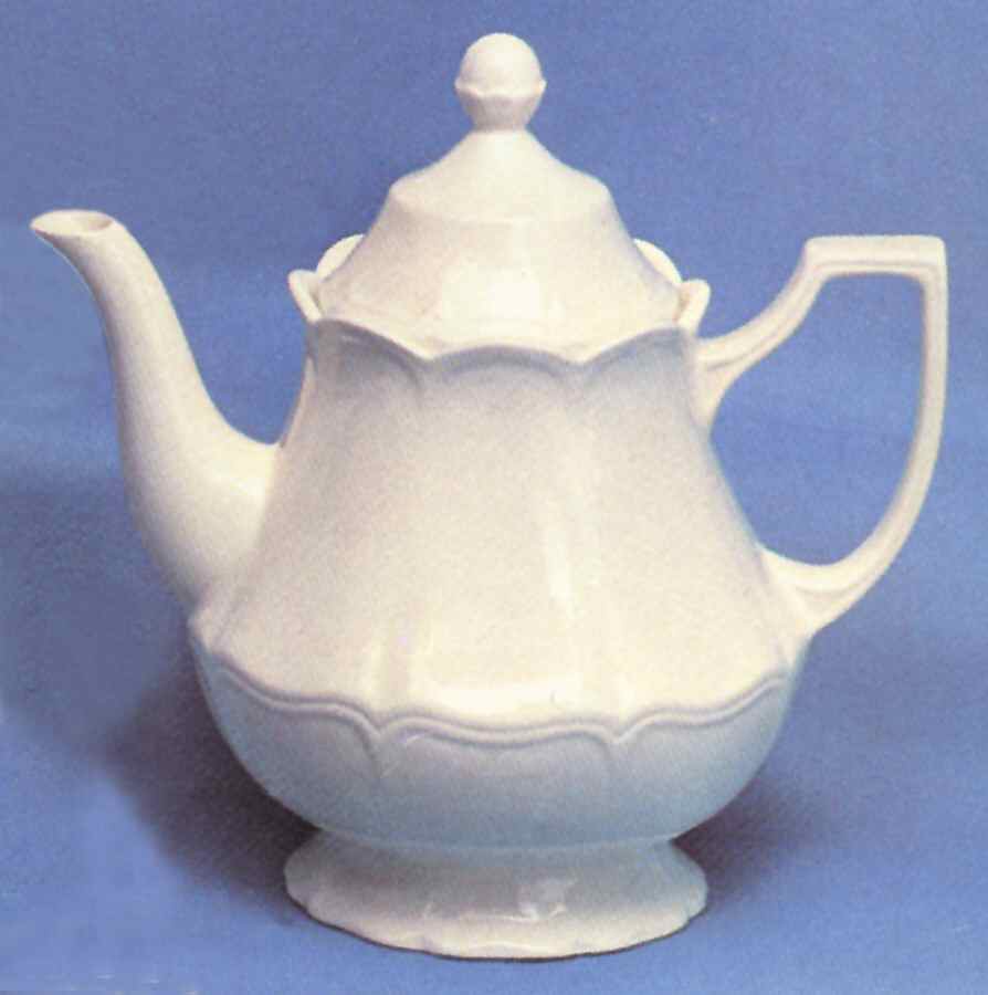 Heirloom Teapot & Lid by Johnson Brothers-1