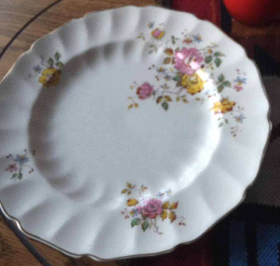 JB737 Dinner Plate by Johnson Brothers-1