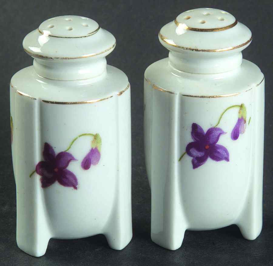 Sweet Violet Salt & Pepper Set by Japan-1