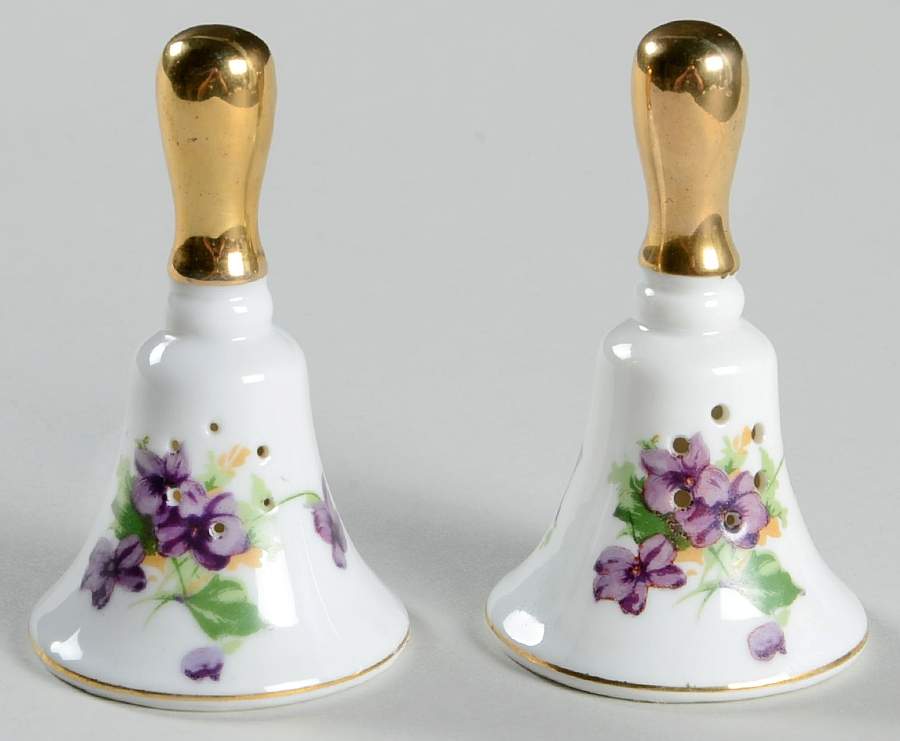 Sweet Violet Salt & Pepper Set by Japan-1