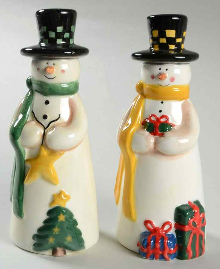 Snowman (One Snowman) Figural Salt & Pepper Set by JCPenney-1