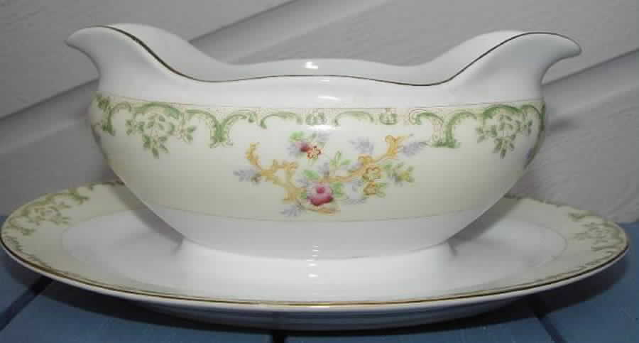 JAP369 Gravy Boat with Attached Underplate by Japan-1