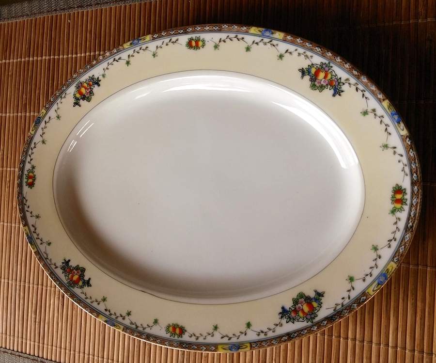 N911 16" Oval Serving Platter by Noritake-1