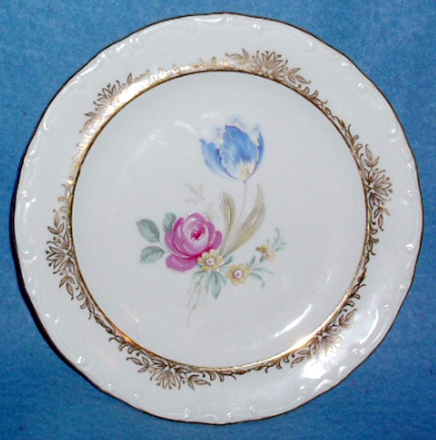 Joe21 Dinner Plate by Johann Seltmann-1