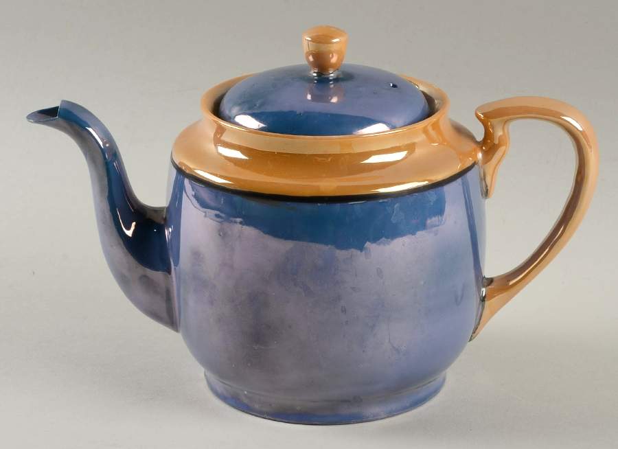 JAP384 Teapot & Lid by Japan-1