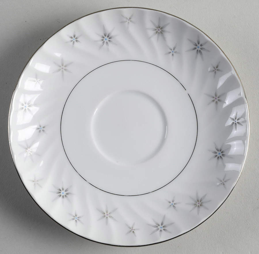 Snowburst Saucer by Japan-1