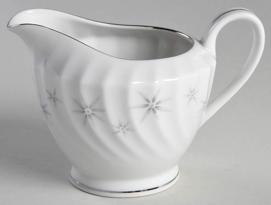 Snowburst Creamer by Japan-1