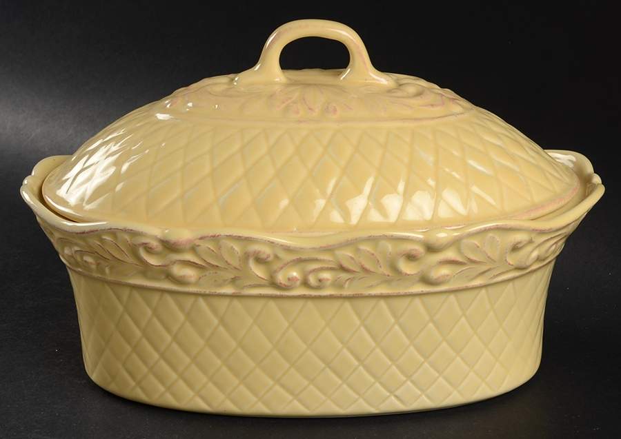 Isabella Yellow 2.5 Quart Oval Covered Casserole by JCPenney-1