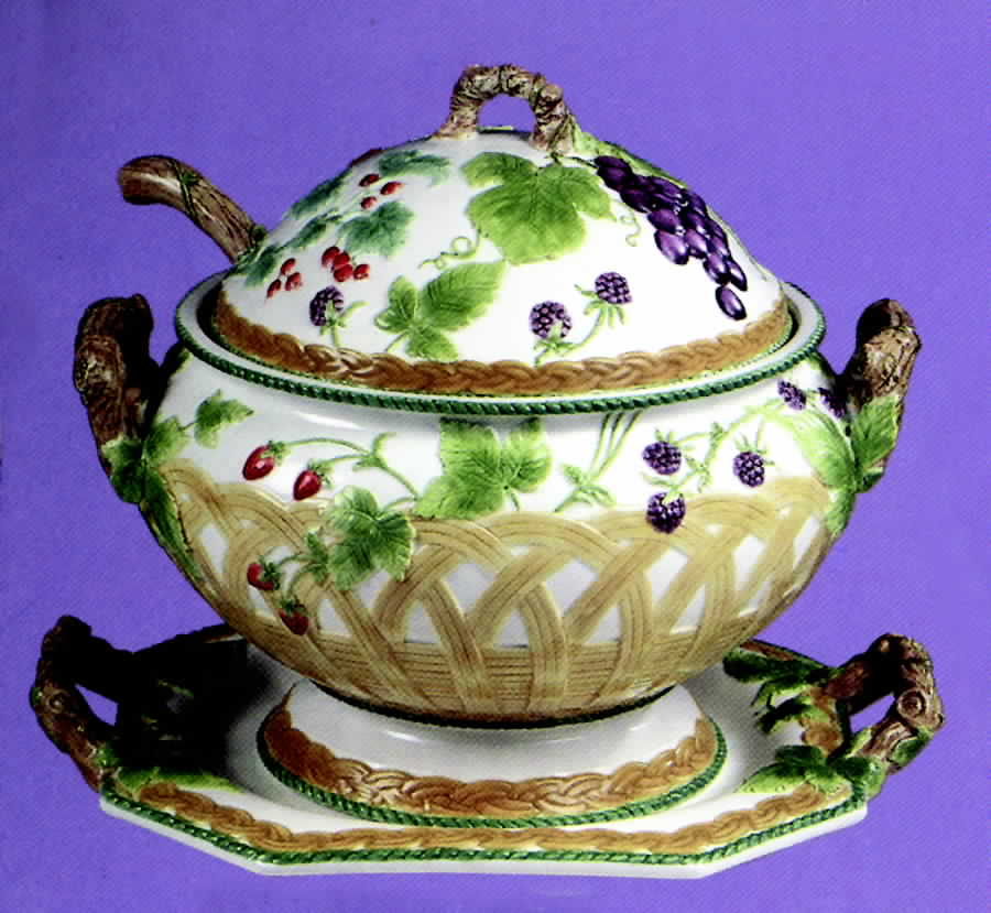 Wild Berries (Multicolor) Tureen & Lid w/Ladle & Underplate by Jay Willfred-1