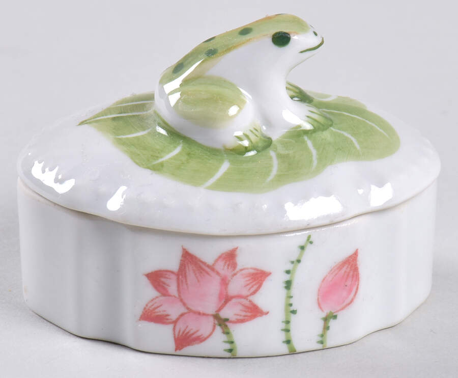 Leaps & Bounds Trinket Box with Lid by Jay Willfred-1