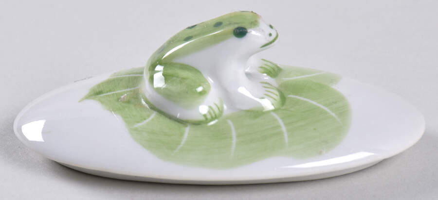 Leaps & Bounds Lid for Trinket Box by Jay Willfred-1