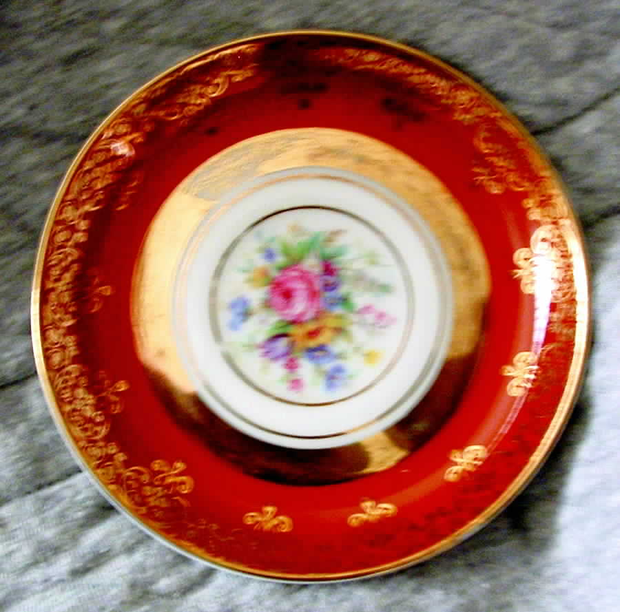 W02128 Red Saucer by Johann Haviland-1
