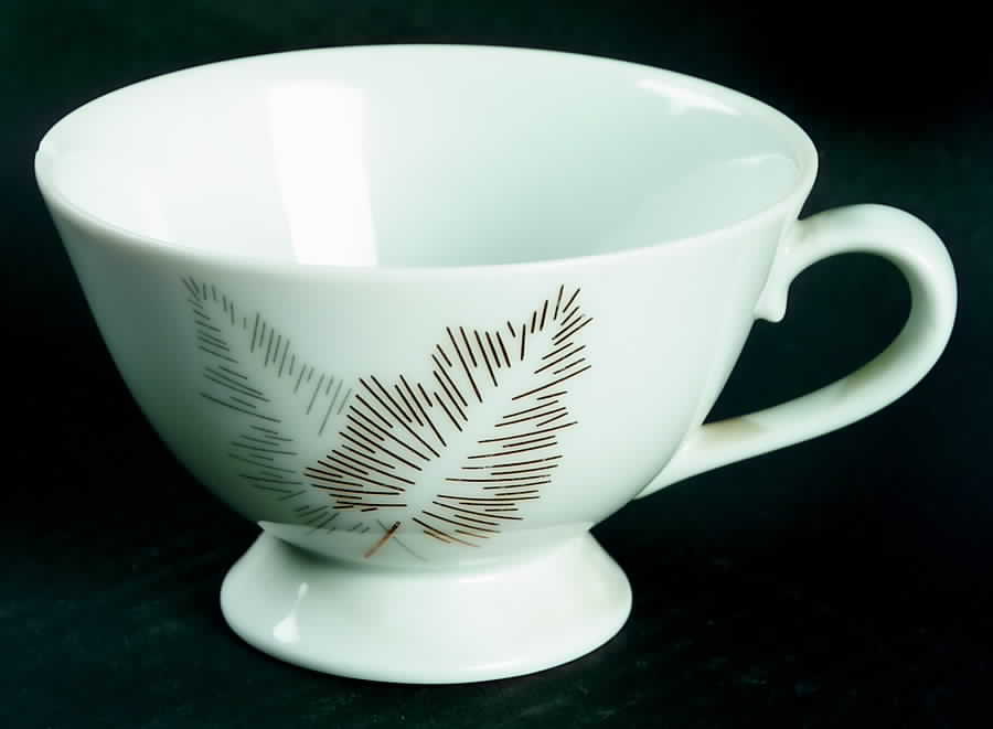 Royal Leaf Footed Cup by Japan-1