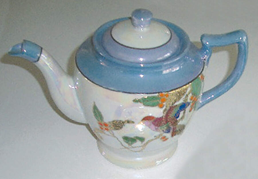 JAP435 Teapot & Lid by Japan-1