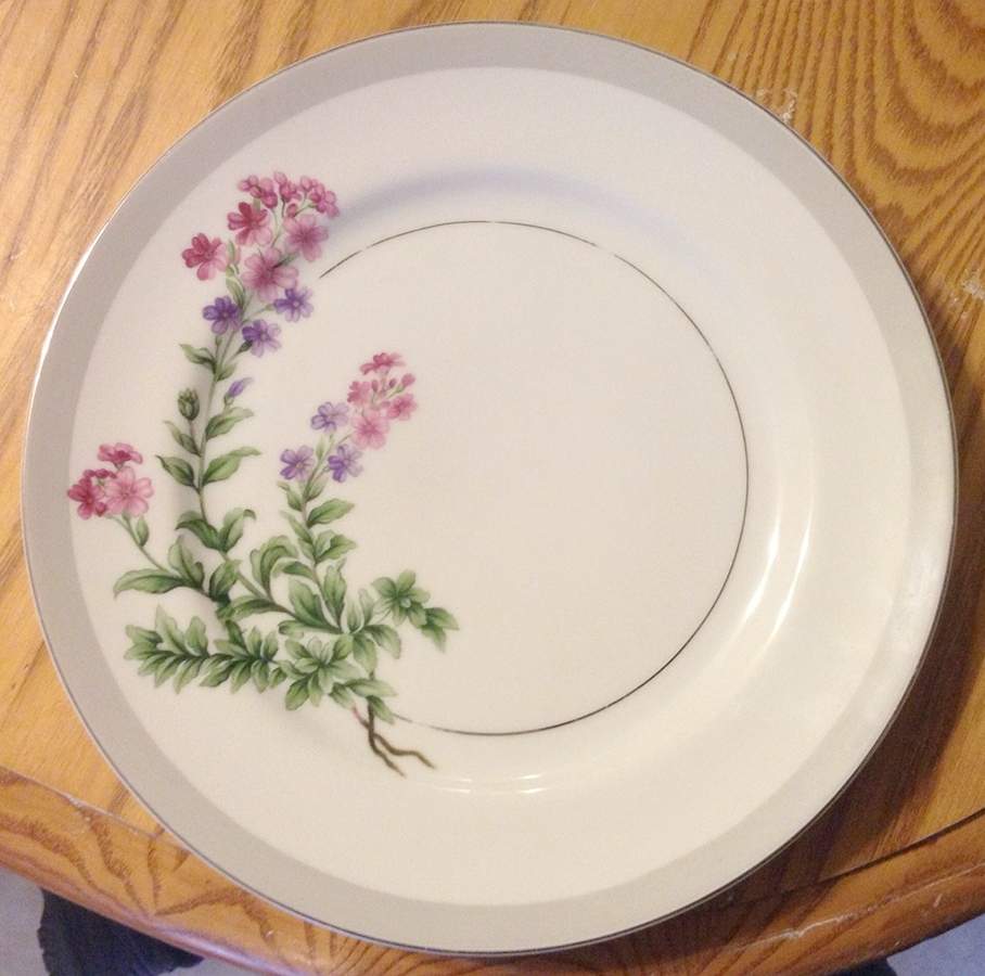Violet 12" Chop Plate (Round Platter) by Japan-1