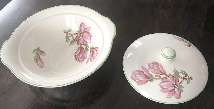JB830 Round Covered Vegetable by Johnson Brothers-1