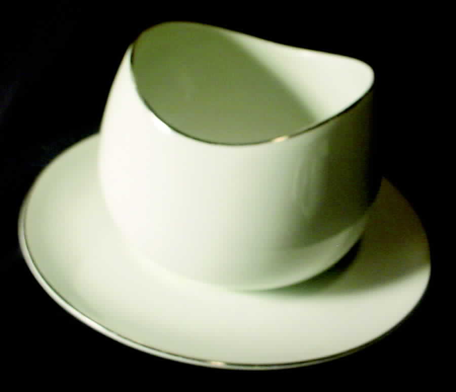 9026 Gravy Boat with Attached Underplate by Johann Haviland-1
