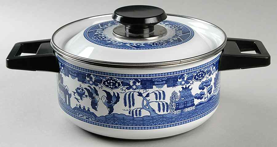 Willow Blue ("England 1883" Backstamp, China) 2 Quart Metal Stew Pot by Johnson Brothers-1